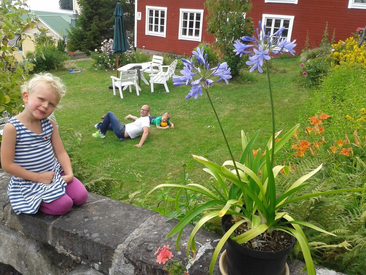 Vandrarhemmet Tallbacka/Aengelsberg Hostel Angelsberg Eksteriør bilde